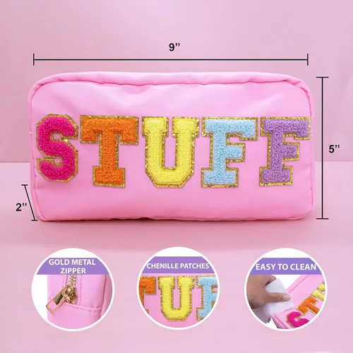 Miniatura 4 de Fablinks Bolsa de cosméticos de nylon rosa con parches de letras de chenilla