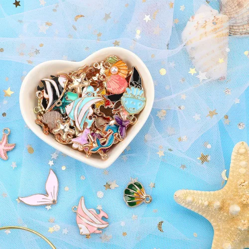 Miniatura 4 de MARFOREVER 120 dijes de mar con temática oceánica para la fabricación de joyas, esmalte dorado surtido de estrellas de mar y conchas marinas