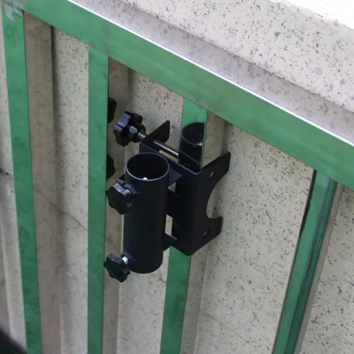 Miniatura 8 de Soporte para sombrilla de patio, soporte de paraguas de banco con clip fijo para cubierta, silla, escritorio, muelle, playa, patio, balcón, mesas
