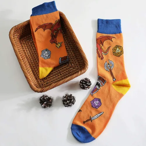 Miniatura 3 de 2 pares de calcetines divertidos de fantasía de Calabozos y Dragones para hombres, regalos DND, calcetines para hombre, regalos de dragón, mímica