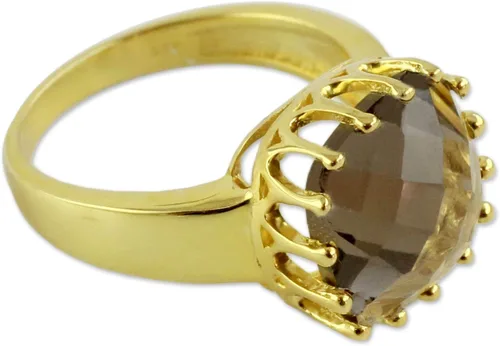 NOVICA Anillo artesanal de cuarzo ahumado vermeil hecho a mano con una sola piedra facetado de la India. Plata de ley 925 chapada en oro de 18
