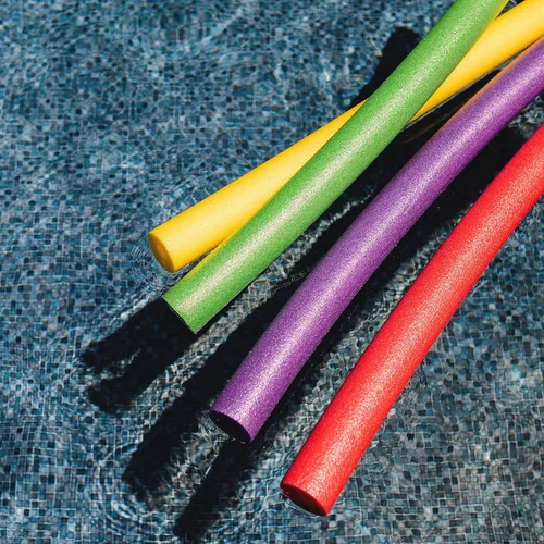 Miniatura 4 de Big Joe Paquete de 18 Fideos de Natación Fideos de Piscina, Rojo, Azul, Verde, Morado, Amarillo, Espuma, 4.5 pies, 55"L x 3.25"W x 3.25"H cada uno