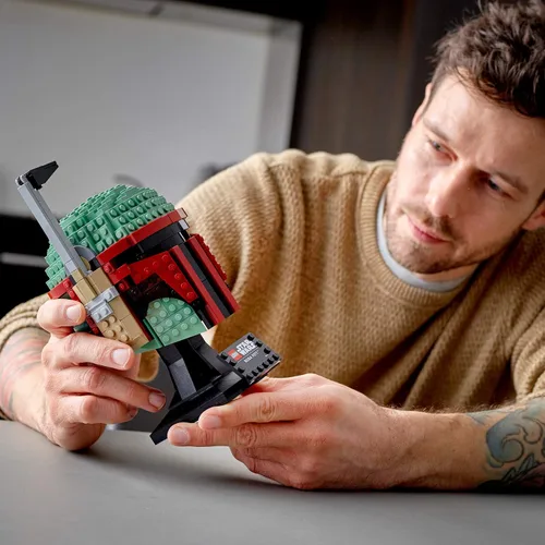 Miniatura 3 de LEGO Star Wars Boba Fett Casco 75277 Kit de construcción, fresco, juego de construcción de personajes coleccionables de Star Wars (625 piezas)