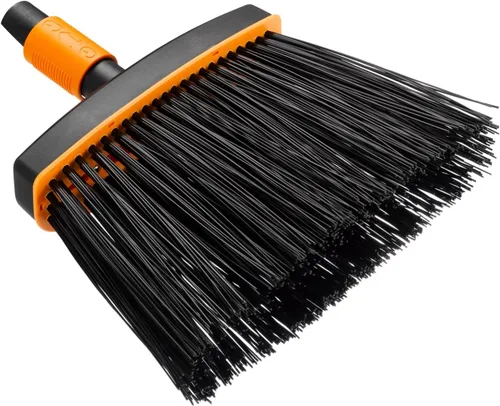 Miniatura 7 de Fiskars Escoba multiusos, cabeza de escoba, ancho: 10.2 in, cerdas de plástico, negro/naranja, QuikFit, 1001417