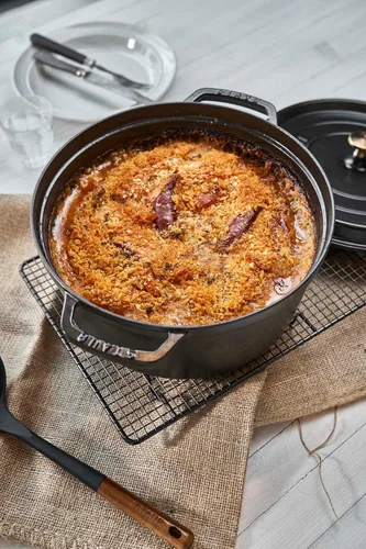 Miniatura 2 de Staub olla de hierro cocotte redonda de 6-1/4 cuartos de galón, Negro mate
