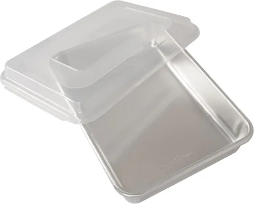 Nordic Ware Molde para pasteles comercial de aluminio natural con tapa, molde rectangular con tapa plateado, 9 x 13 pulgadas