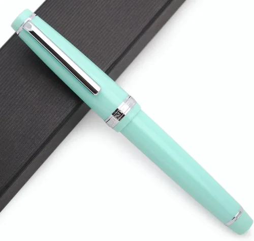 Miniatura 13 de JINHAO 82 - Pluma estilográfica con clip plateado (punta F 0.020 in, verde aguacate)