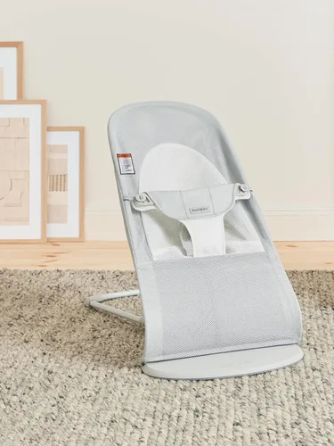 Miniatura 8 de BabyBjörn Bouncer Balance Soft, Malla, Plata/Blanco 2-en-1 Asiento Ajustable de Mecedora para Bebés y Silla para Niños Pequeños, de Recién Nacido a