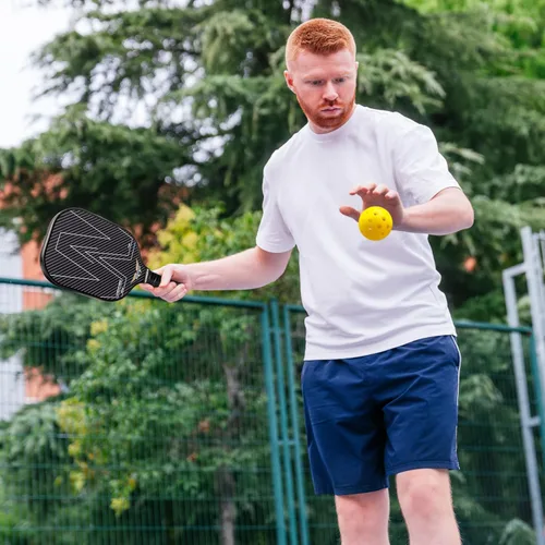 Miniatura 7 de Juego de 4 palas de pickleball con raquetas de fibra de carbono T700, 4 bolas para interiores y exteriores, cinta de agarre, bolsa de transporte