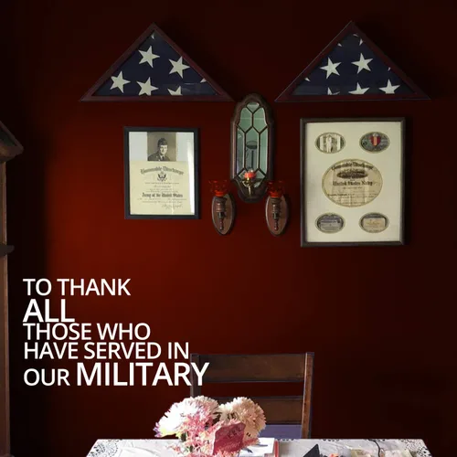 Miniatura 5 de ANLEY Vitrina conmemorativa de madera maciza con base, parte delantera de cristal real, marco de bandera de entierro montado en la pared, caja