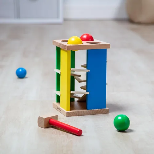 Miniatura 9 de Melissa & Doug Deluxe Golpear y rodar Juguete torre de madera con martillo.