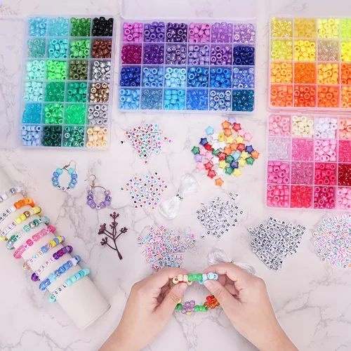 Miniatura 7 de QUEFE Kit de pulsera de 96 colores, 3000 piezas de cuentas pony, kit de pulsera de la amistad, cuentas de arcoíris Kandi con cuentas de letras