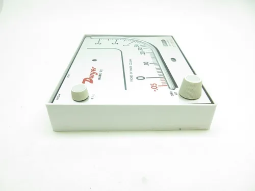 Miniatura 5 de DWYER Modelo 25 Mark II Manometer -0.05-0-3IN-H2O D599980