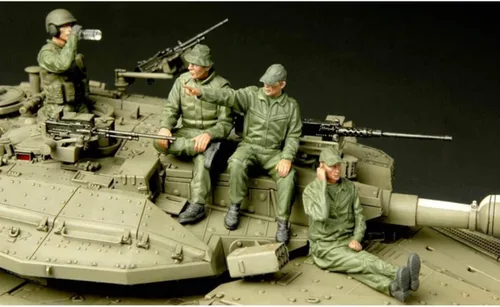 Miniatura 2 de Meng Tripulación de tanques