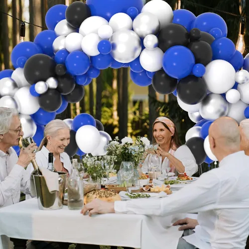 Miniatura 6 de Kit de arco de guirnalda de globos azules, negros y blancos, plateados, 127 globos de color azul rey, blanco, negro, plateado, metálico, para Azul