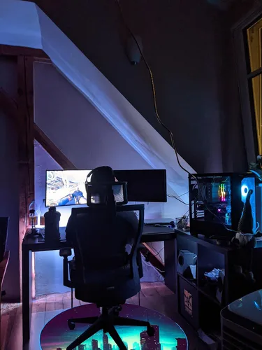 Miniatura 8 de Tapete para silla de juegos, luces LED RGB para juegos (horizonte de 47 pulgadas), cancelación de ruido, tapete antideslizante para suelo de Skyline