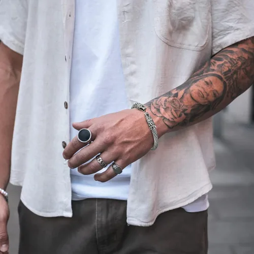 Miniatura 4 de Bestyle Brazalete vikingo de acero inoxidable pesado para hombres y niños, pulsera ajustable abierta de cuervoloboruna, vintage, retro, joyería