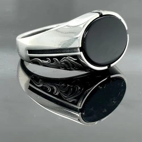 Minimal Black Onyx Signet Ring, Wedding Ring For Men, Oval Onyx Ring, Minimalist Signet Ring, 925k Sterling Silver Ring, Gift For Him