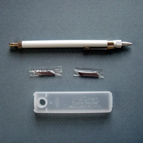 Miniatura 2 de NT Cutter Cuchillo de aluminio con punta de aguja y quemadores, 1 cuchillo (D-1000P)