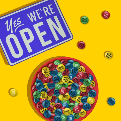 Miniatura 5 de M&M'S Caramelos de chocolate con leche prediseñados – 5 libras de caramelos a granel en paquete resellable para regalos de felicitación, logros