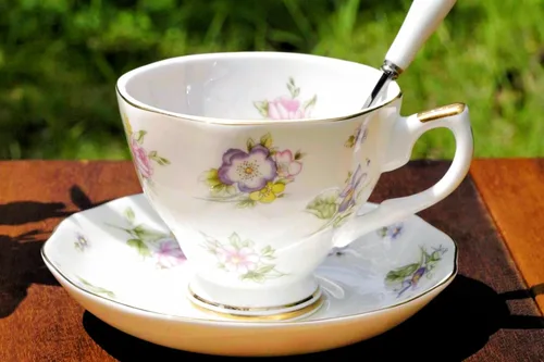 Taza de Café de Porcelana Ósea Británica con Platillo y Cuchara para Latte Americano Tazas con Platillo Juego de Tazas de Té de Porcelana, Tazas y