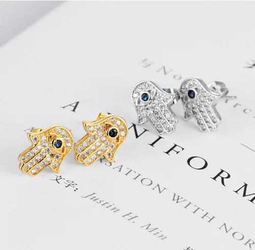 Miniatura 3 de Aretes de tuerca chapados en oro amarillo y blanco con diseño de mano de Fátima y circonita cúbica blanca y azul de Hamsa para mujeres, adolescentes