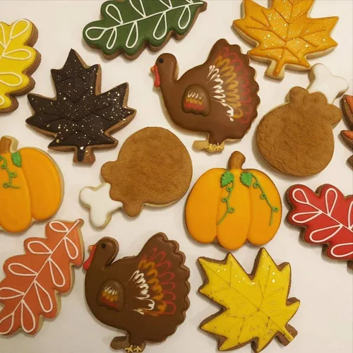 Miniatura 6 de Cortadores de galletas de Acción de Gracias, 8 piezas de hojas de otoño, juego de cortador de galletas de pavo, calabaza, hoja de arce, roble, maíz