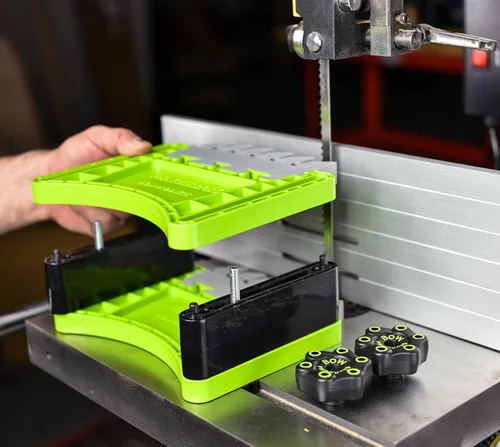 Miniatura 7 de BOW Products FeatherDUO FP3 - Guía de empuje para sierras de mesa, mesas de router y sierras de cinta - Guía de empuje apilable con aletas de EVA
