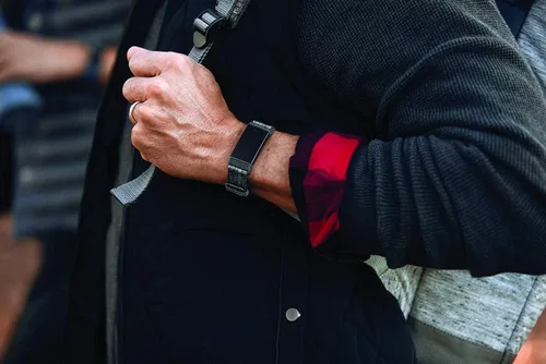 Miniatura 8 de Fitbit Charge 3 - Correa de accesorios, producto oficial de Fitbit Sport, negro, pequeña