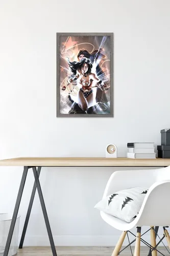 Miniatura 6 de Trends International DC Comics - Póster de pared de la Mujer Maravilla, 14.725 x 22.375 pulgadas, versión enmarcada de madera de granero