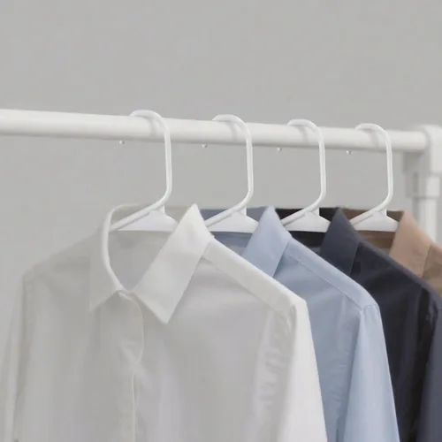 Miniatura 5 de Paquete de 20 perchas de plástico blanco con ranuras para los hombros, perchas duraderas para ropa de adultos que ahorran espacio para abrigos