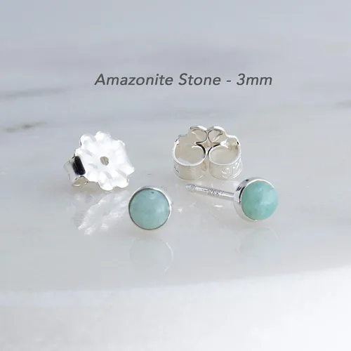 Miniatura 51 de Aretes pequeños de plata de ley para cartílago, tragus, hélix, múltiples piercings hipoalergénicos, piedra natal para mujer, juego de bisel