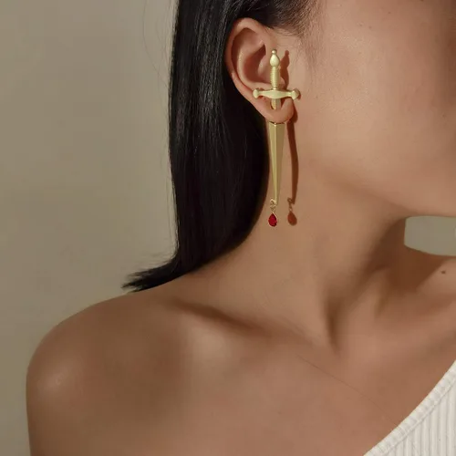 Miniatura 6 de Pendientes largos de espada gótica con forma de gota de sangre, pendientes vintage de espada de daga para mujeres y hombres de fantasía para fiestas