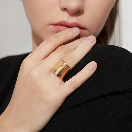 Miniatura 7 de Anillos chapados en oro de 14 quilates, anillos modernos de oro de banda ancha, anillos gruesos para mujeres y hombres