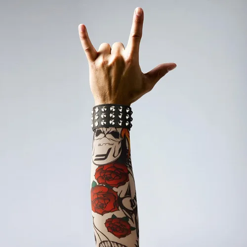 Miniatura 7 de YARIEW 3 piezas de pulsera con tachuelas con remaches, punk, pulsera de cuero, para motociclista, rockero de los años 80, disfraces para hombres