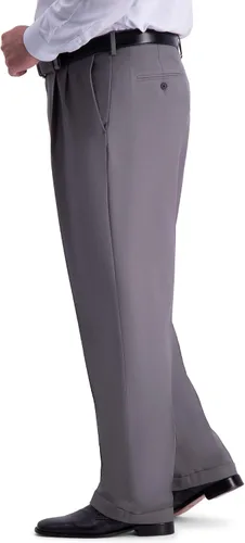 Miniatura 2 de Haggar Pantalón de vestir para hombre de primera calidad y ajuste clásico plisado en la parte delantera (tallas regulares y grandes y altas)