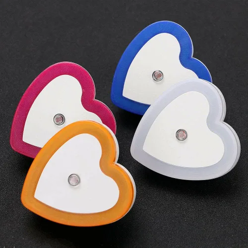 Miniatura 6 de ausuky 0.5W Plug-in Auto Sensor Control LED Noche Luz Lámpara Dormitorio Pasillo Corazón en forma de Corazón (blanco)