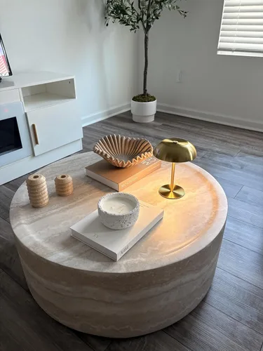 Miniatura 4 de JUSTONE Mesa de Centro Redonda para Sala de Estar, Mesa de Acento Moderna de 31.5 Pulgadas con Acabado de Piedra Artificial Beige Desgastado, Mesa
