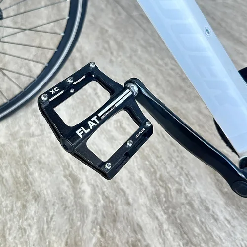 Miniatura 6 de UPANBIKE Pedales de rodamiento de bicicleta de montaña 9/16 '' huso de aleación de aluminio plataforma plana para bicicleta de carretera BMX MTB