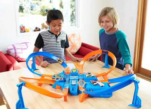 Miniatura 2 de Hot Wheels Set de pista Criss Cross Crash [Exclusivo de Amazon]