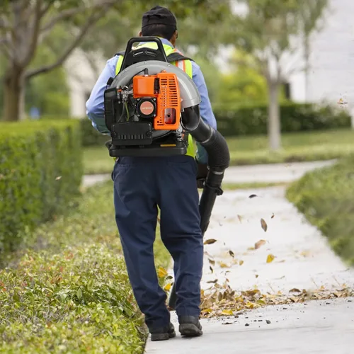 Miniatura 9 de Soplador de hojas de mochila, 52CC 550 CFM 2 tiempos motor soplador de hojas de gas, soplador de polvo de alta resistencia para exteriores de Naranja