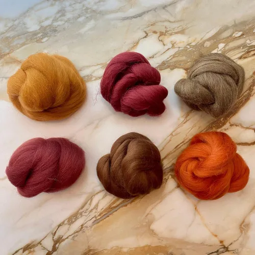 Revolution Fibers Top de lana teñida | Colección Shetland de fibras para manualidades | Perfecto para hilar, fieltro de aguja, fieltro húmedo y