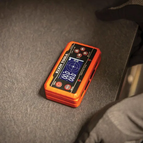 Miniatura 8 de Klein Tools 935DAGL Buscador de Ángulos de Nivel Digital con Ángulos Programables, Mide 0-90 y 0-180 Grados o Rangos de Ojo de Buey de Doble Eje