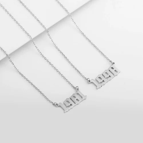 Miniatura 2 de Collar de acero inoxidable chapado en oro de 18 quilates con colgante de número de año de nacimiento y aniversario para mujeres y niñas