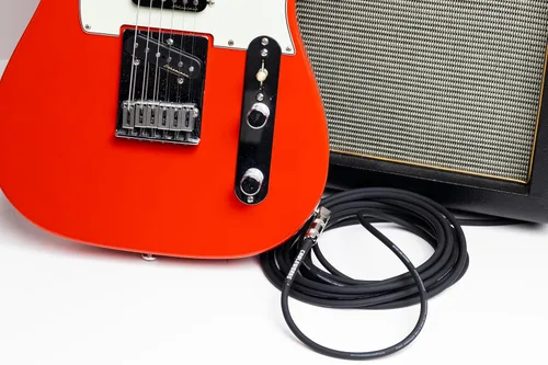 Miniatura 7 de Cableworks de Gator Cases Serie Backline, Cable de Instrumento de Guitarra de 5 Pies, Recto a Ángulo Recto (GCWB-INS-05RA)