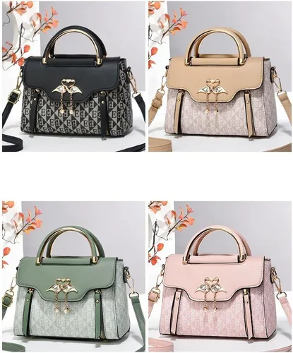 Miniatura 4 de Elegante bolso de mujer con dije de flamenco, herrajes de metal dorado, detalles de colgante de perlas, asa superior