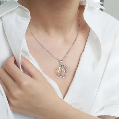 Miniatura 4 de M MOOHAM Sunflower Gifts for Women Girls - Heart CZ Sunflower Necklace for Women Girls Initial Sunflower Pendant Necklace Sunflower Gifts Sunflower