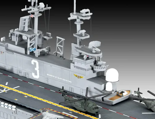 Miniatura 5 de Revell 05178 Kit de modelo a escala USS WASP Clase 1:700