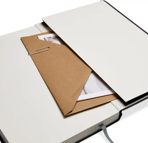 Miniatura 4 de Amazon Basics Cuaderno clásico con rayas, 240 páginas, tapa dura, 5 x 8.25 pulgadas, color negro