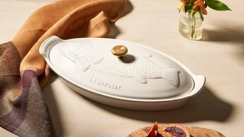 Miniatura 6 de Le Creuset - Cacerola de cerámica Heritage para pescado, 1.7 cuartos de galón, Marsella Marseille